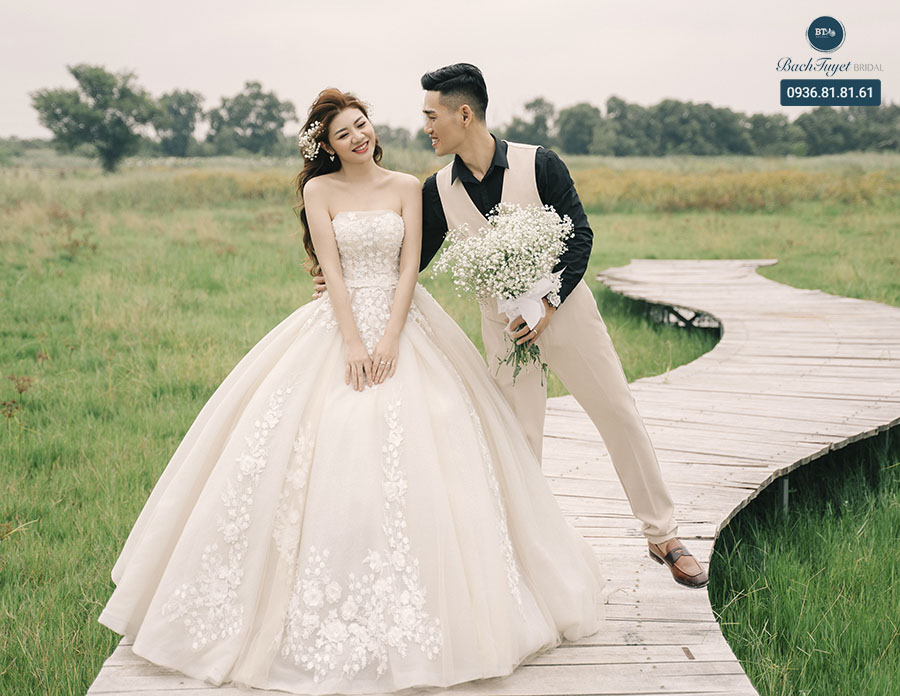 Váy cưới làm lễ luxury LT301 - VÁY CƯỚI CAO CẤP LINH NGA BRIDAL