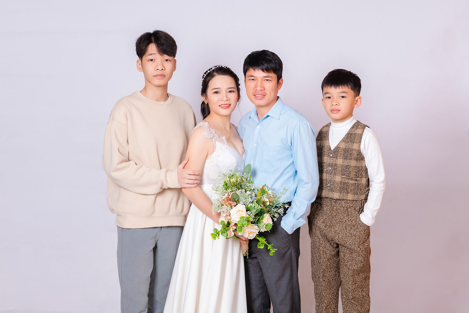 Chụp ảnh gia đình studio phong cách Hàn Quốc từ A đến Z