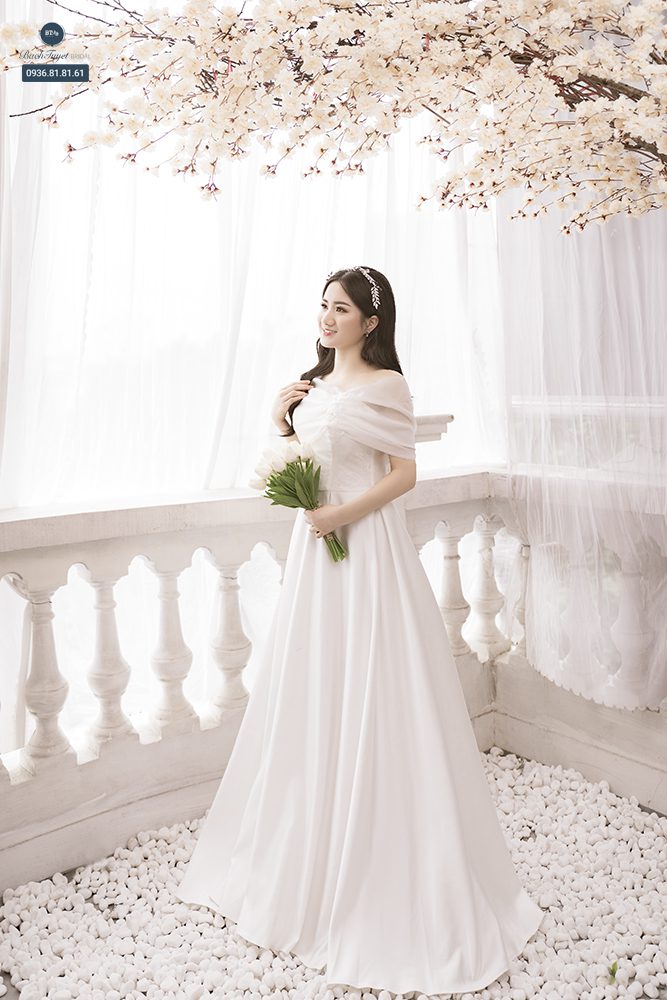Top 30+ mẫu Váy cưới đi bàn đẹp nhất diện ngày trọng đại