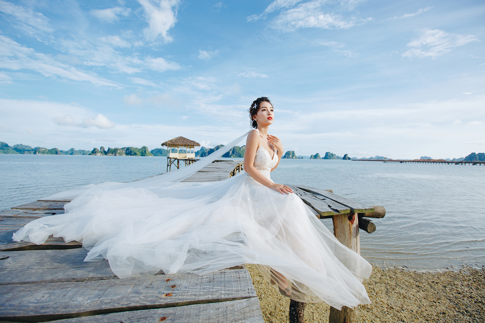 Cách chọn váy cưới chụp ảnh ngoại cảnh ngoại cảnh đẹp và phù hợp nhất