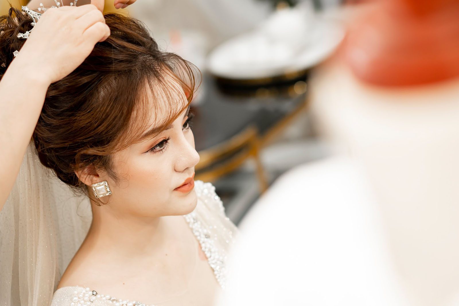Tổng hợp các kiểu tóc phù hợp với từng gương mặt cô dâu trong ngày cưới