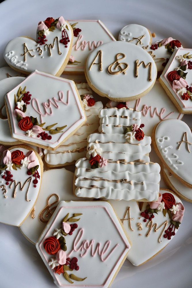 Chọn bánh quy làm quà cảm ơn đám cưới 