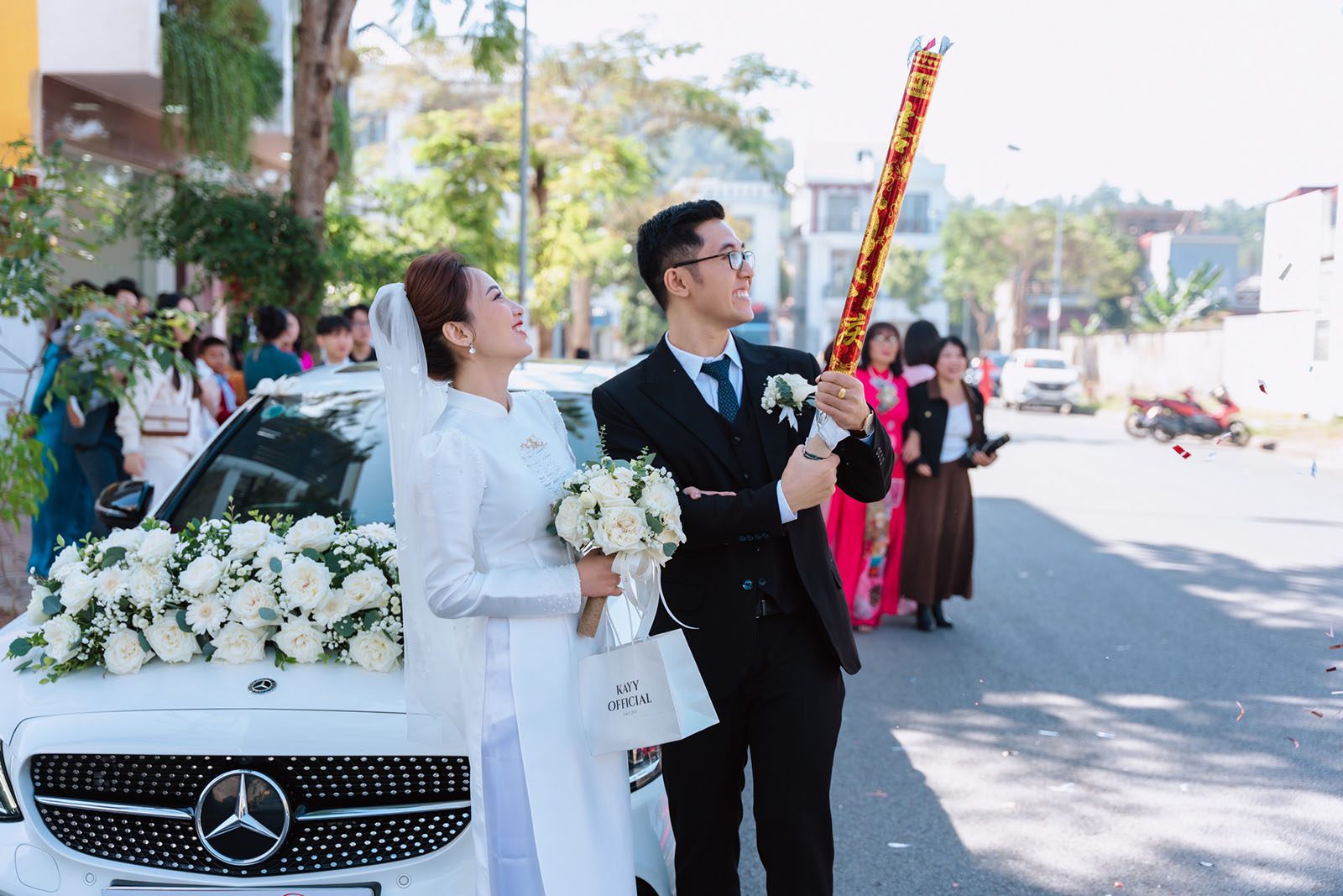 Áo dài cưới trắng – Lựa chọn không nên bỏ lỡ cho các nàng dâu xinh tại Thủy Nguyên